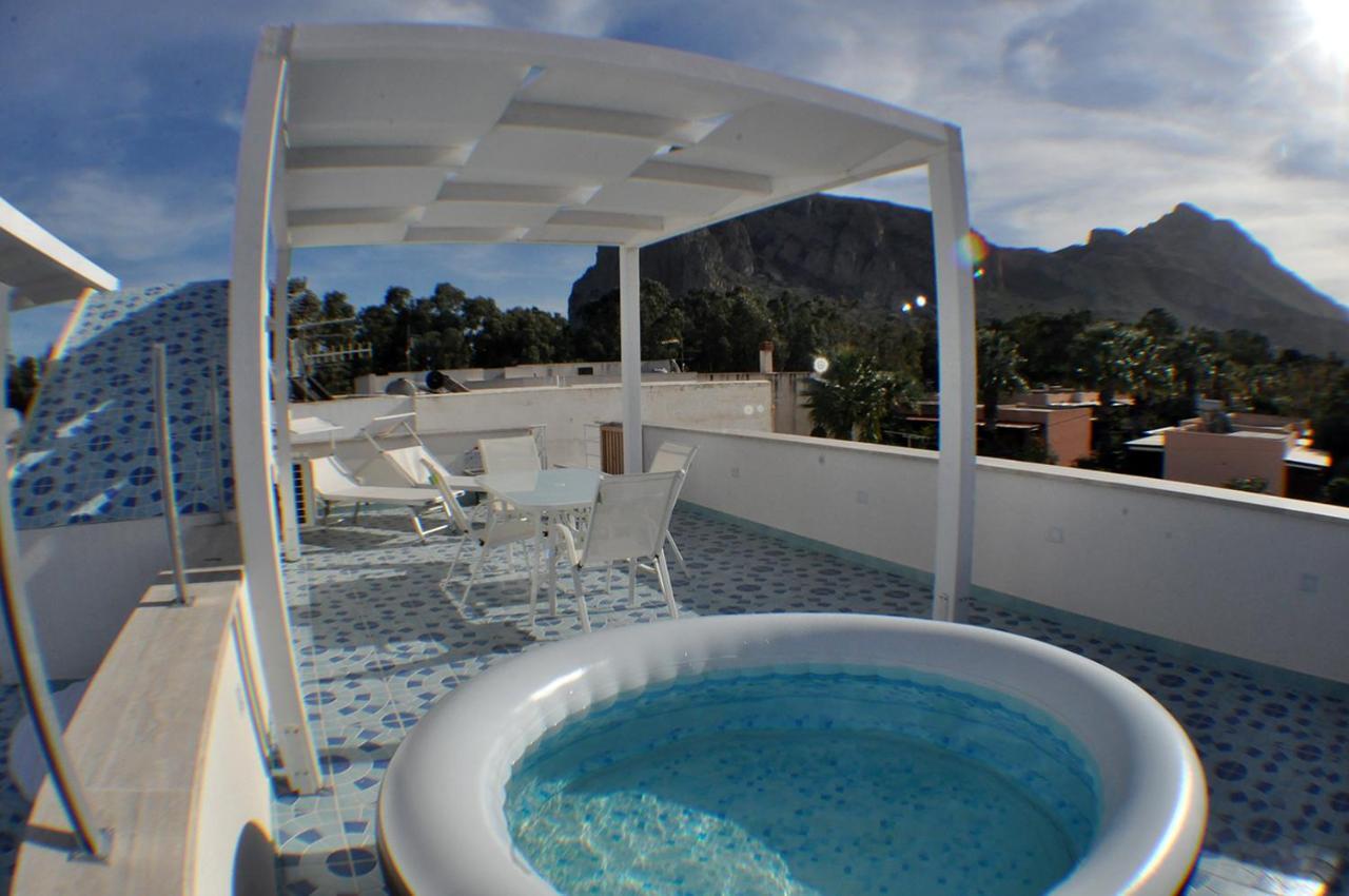 La Casa Di Fronte La Spiaggia Di San Vito Lo Capo Bagian luar foto